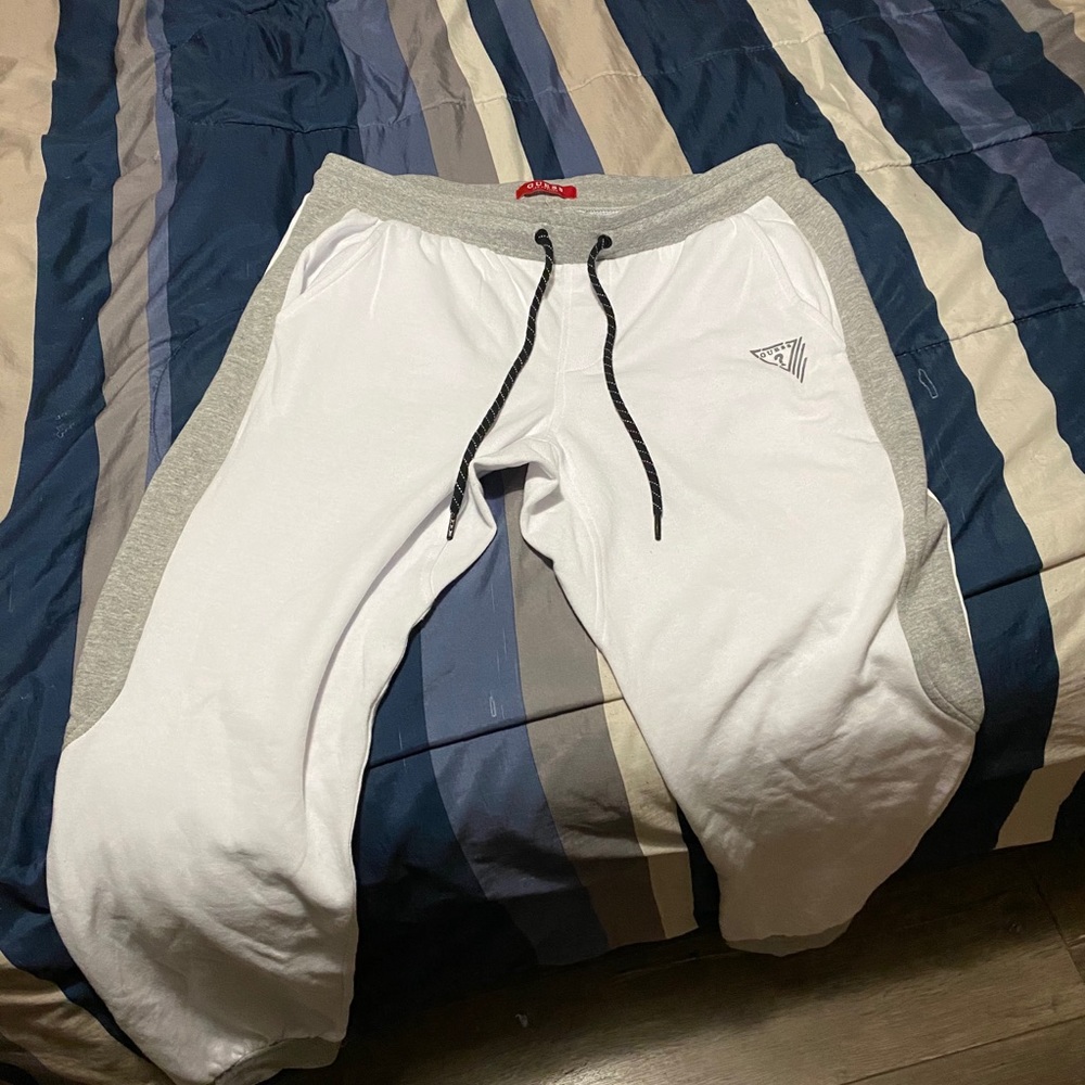 Guess sweats